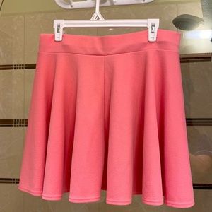 Pink pleated skirt (XXL)